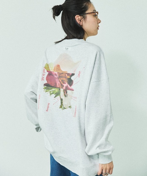MIRROR STOKE(ミラーストーク)の「【ZOZO限定】FLOWER GRAPHIC SWEAT SHIRT/フラワーグラフィックスウェットシャツ(スウェット・レディース・ネイビー/アイボリー/ライトイエロー・MEDIUM)」の15枚目の写真