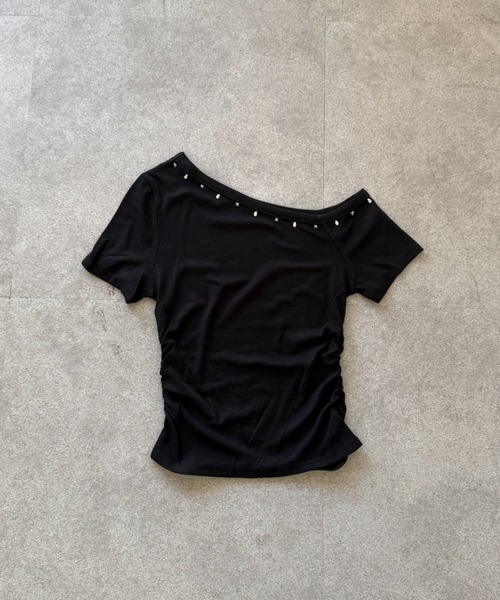 lilful(リルフル)の「【26年春夏新作】スタッズアクセント サイドギャザーワンショルTシャツ(Tシャツ/カットソー・レディース・ブラック・F)」の14枚目の写真