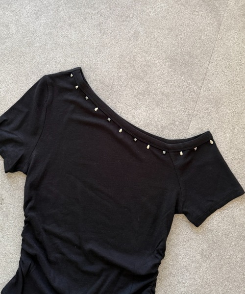 lilful(リルフル)の「【26年春夏新作】スタッズアクセント サイドギャザーワンショルTシャツ(Tシャツ/カットソー・レディース・ブラック・F)」の16枚目の写真
