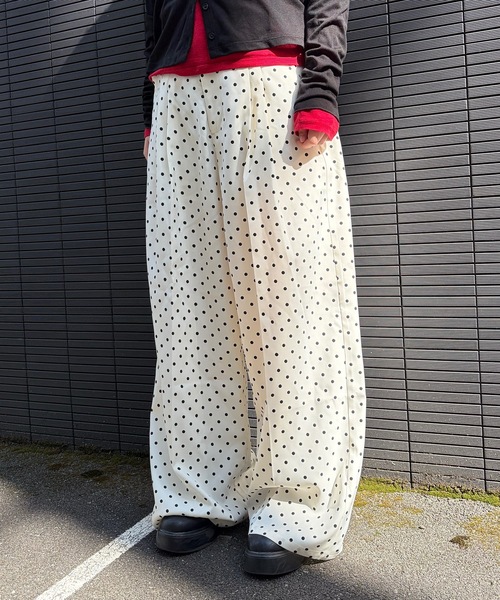 UNDERSTATEMENTs(アンダーステイトメント)の「【ユニセックス】アソートイージーワイドスラックス/ストライプ/チェック(スラックス・メンズ・ブラウン系その他3/アイボリー/グレー系その他/ネイビー系/ブラウン系その他2/チャコールグレー/ブラック系その他/ブルー系その他/グリーン系その他/グレー系その他2/ネイビー/モカ/ブラック/ホワイト系その他・SMALL/MEDIUM/X-SMALL/X-LARGE/LARGE)」の3枚目の写真