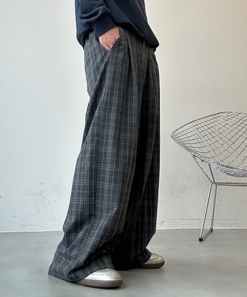 UNDERSTATEMENTs(アンダーステイトメント)の「【ユニセックス】アソートイージーワイドスラックス/ストライプ/チェック(スラックス・メンズ・ブラウン系その他3/アイボリー/グレー系その他/ネイビー系/ブラウン系その他2/チャコールグレー/ブラック系その他/ブルー系その他/グリーン系その他/グレー系その他2/ネイビー/モカ/ブラック/ホワイト系その他・SMALL/MEDIUM/X-SMALL/X-LARGE/LARGE)」の7枚目の写真