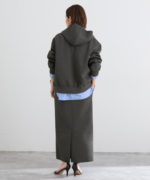 IENA(イエナ)の「《セットアップ対応》ダンボールニットフーディ(パーカー・レディース・チャコールグレー/ブラック系その他・FREE)」の11枚目の写真