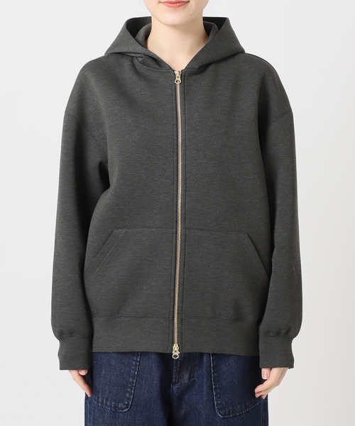 IENA(イエナ)の「《セットアップ対応》ダンボールニットフーディ(パーカー・レディース・チャコールグレー/ブラック系その他・FREE)」の20枚目の写真