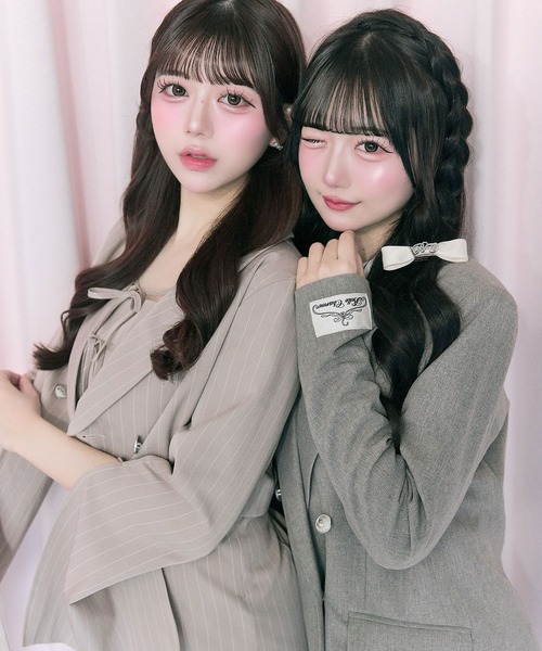 OLIVE des OLIVE（オリーブデオリーブ）の「【Belle Charme】Slim Line Long Tailored Jacket（テーラードジャケット・レディース・グレイッシュベージュ/ブラック系その他/ベージュ系その他・FREE）」の4枚目の写真