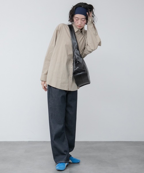 HEILIS(ヘイリス)の「ワンハンドルサイドポケットバッグ / ショルダーバッグ ボディバッグ A4 ペットボトル収納 ワンハンドル 通勤 通学 オフィスカジュアル 韓国 ノームコア シンプル ブラウン ブラック 茶 黒 無地 合皮 フェイクレザー(ハンドバッグ・レディース・ブラック/ブラウン・FREE)」の11枚目の写真