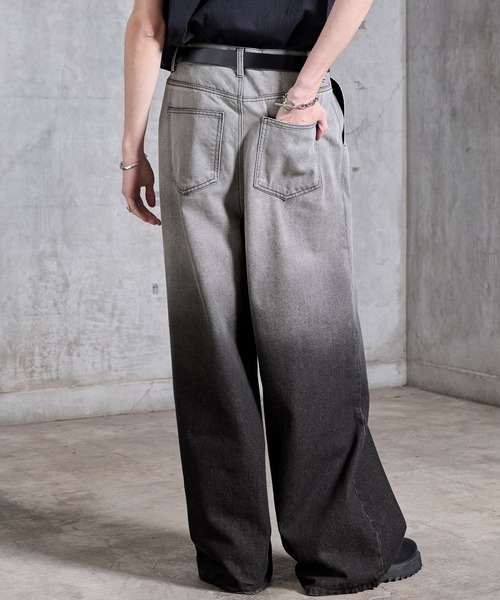 SERACE（セラス）の「【SERACE】Vintage gradation wide baggy denim pants / ヴィンテージグラデーションワイドバギーデニムパンツ（デニムパンツ・メンズ・グレー/ブルー/ブラック・L/M/S）」の5枚目の写真
