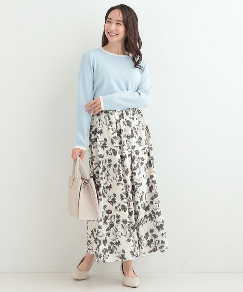 SHOO・LA・RUE（シューラルー）の「【洗濯機可/S-LL/アンサンブル可】すっきりと好印象 配色クルーネックニット（ニット/セーター・レディース・ライトグレー系4/ライトイエロー系5/ブルー系9/ネイビー系4・02/03/04/01）」の16枚目の写真