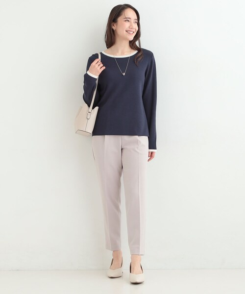 SHOO・LA・RUE（シューラルー）の「【洗濯機可/S-LL/アンサンブル可】すっきりと好印象 配色クルーネックニット（ニット/セーター・レディース・ライトグレー系4/ライトイエロー系5/ブルー系9/ネイビー系4・02/03/04/01）」の21枚目の写真