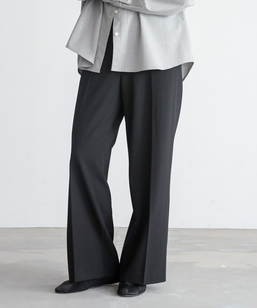 for/c（フォーシー）の「[低身長/高身長向けサイズ有]きれいめ撥水ストレートパンツ【サスティナブル】（スラックス・レディース・ライトグレー/チャコールグレー/ブラック/グレー・MP/MT/LL/L/M）」の5枚目の写真