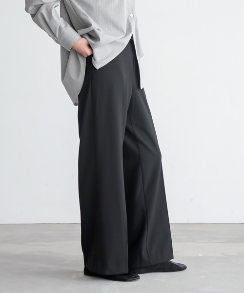 for/c（フォーシー）の「[低身長/高身長向けサイズ有]きれいめ撥水ストレートパンツ【サスティナブル】（スラックス・レディース・ライトグレー/チャコールグレー/ブラック/グレー・MP/MT/LL/L/M）」の6枚目の写真