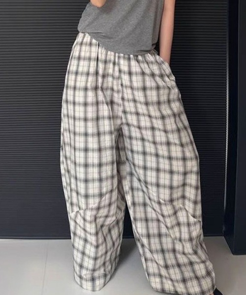 CANVAS+(キャンバスプラス)の「【CANVAS+】チェック柄ワイドルーズパンツ(その他パンツ・レディース・ブラック/ホワイト・M)」の5枚目の写真