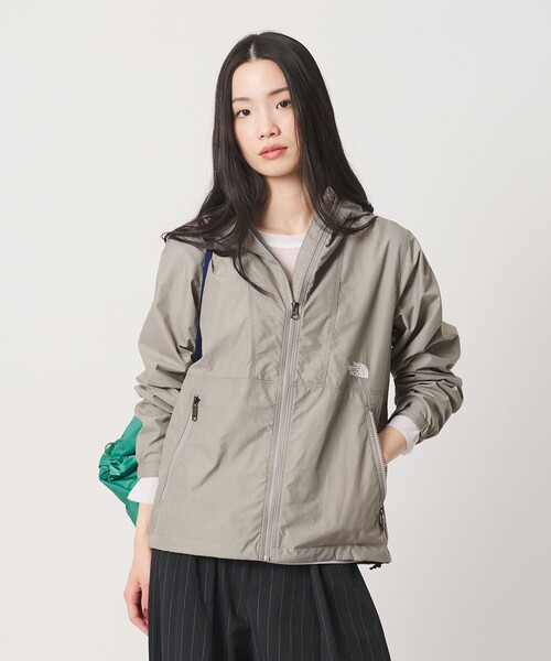 THE NORTH FACE(ザノースフェイス)の「<THE NORTH FACE>コンパクト ジャケット 2(ナイロンジャケット・レディース・ブラック/グレー系・M)」の2枚目の写真