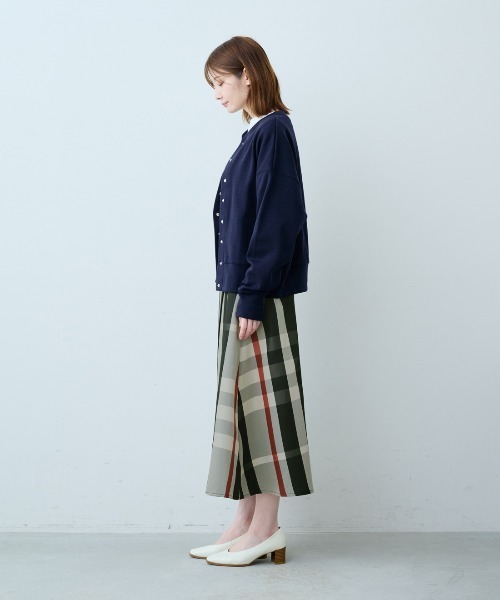 IEDIT(イディット)の「IEDIT ニット見えカットソーできちんと見えてらくちん UVカットドットボタンカーディガン(カーディガン/ボレロ・レディース・アイボリー/ネイビー/ブルー・M/L/LL/3L/S/4L)」の7枚目の写真