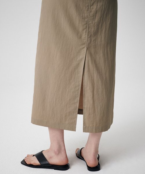 MUSINSA STANDARD WOMAN（ムシンサスタンダードウーマン）の「ウィメンズクリンクルロングスカート[ベージュ]（スカート・レディース・その他・X-LARGE/X-SMALL/SMALL/MEDIUM/LARGE）」の9枚目の写真