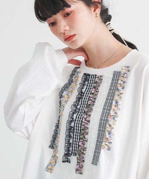 somari imagination(ソマリ イマジネーション)の「『プリントテープデザインカットソー』(Tシャツ/カットソー・レディース・オフホワイト/チャコール・FREE)」の1枚目の写真