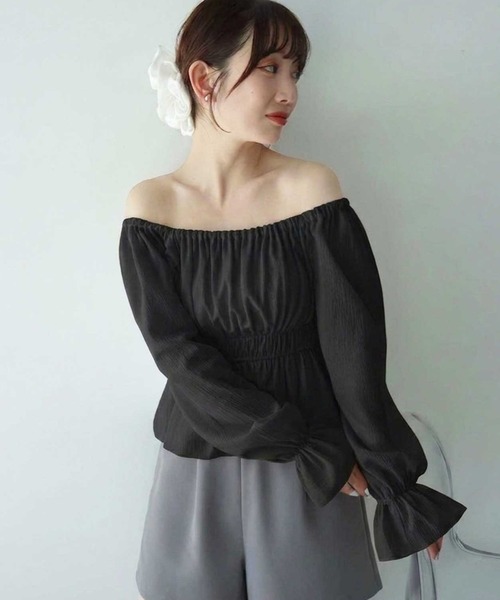 earth music&ecology(アースミュージックアンドエコロジー)の「バルーンヘムブラウス(シャツ/ブラウス・レディース・オフホワイト/ブラック/ピンク・FREE)」の2枚目の写真