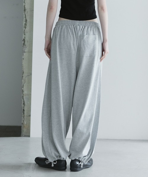 remer(リメール)の「loose sweat ankle PT / ルーズスウェットアンクルパンツ(スウェットパンツ・メンズ・グレー/ブラック・LARGE/MEDIUM/SMALL/X-SMALL)」の11枚目の写真