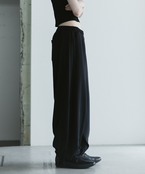 remer(リメール)の「loose sweat ankle PT / ルーズスウェットアンクルパンツ(スウェットパンツ・メンズ・グレー/ブラック・LARGE/MEDIUM/SMALL/X-SMALL)」の14枚目の写真
