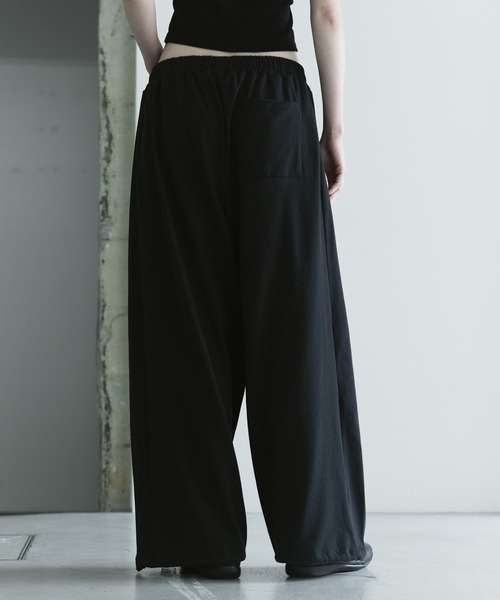 remer(リメール)の「loose sweat ankle PT / ルーズスウェットアンクルパンツ(スウェットパンツ・メンズ・グレー/ブラック・LARGE/MEDIUM/SMALL/X-SMALL)」の17枚目の写真
