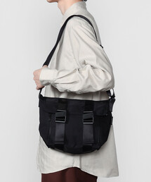 amiacalva（アミアカルヴァ）の「AMIACALVA | メッセンジャーバッグ UNISEX（メッセンジャーバッグ）」