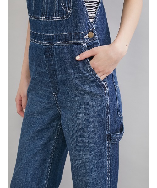 Mila Owen（ミラオーウェン）の「デニムオーバーオール（つなぎ/オールインワン・レディース・ブルー/ライトブルー/ベージュ・1/0）」の13枚目の写真
