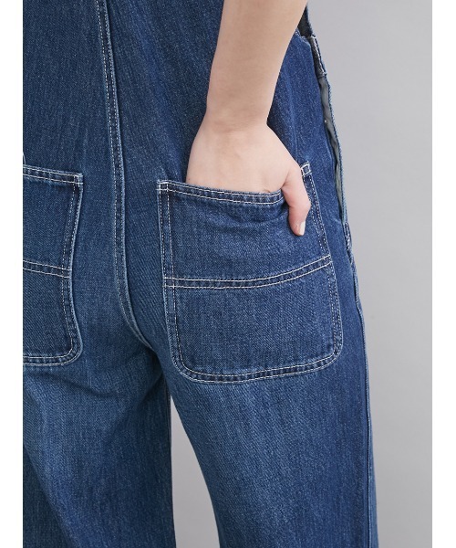 Mila Owen（ミラオーウェン）の「デニムオーバーオール（つなぎ/オールインワン・レディース・ブルー/ライトブルー/ベージュ・1/0）」の14枚目の写真