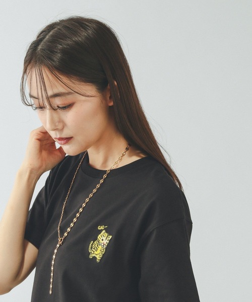 GLOBAL WORK（グローバルワーク）の「ヘビロッTEEプリント半袖/636798（Tシャツ/カットソー・レディース・ブラウン/ホワイト系その他3/チャコールグレー/ホワイト系その他2/ホワイト/ホワイト系2/ホワイト系1/イエロー系その他/ブラック系・LARGE/MEDIUM）」の14枚目の写真