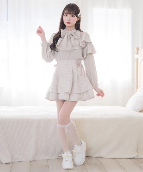 couture BY ROJITA(クチュールバイロジータ)の「ラッフルボリュームブラウス(シャツ/ブラウス・レディース・ホワイト/ブラック/ベージュ・FREE)」の18枚目の写真