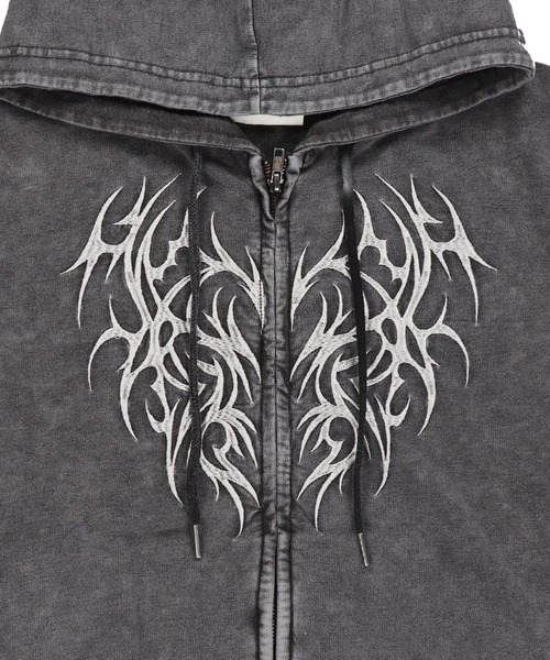 SPINNS（スピンズ）の「短丈半袖ダブルジップパーカー/トライバル刺繍/スノーウォッシュ加工（パーカー・メンズ・ブラック/ブラック系その他/ブラウン系その他/グリーン系その他・ONESIZE）」の8枚目の写真