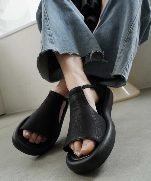 Bulue.(ブルー)の「【履き口仕様リニューアル(6月以降お届け分より)】アンクルストラップサンダル(サンダル・レディース・ブラウン/ブラック・36/37/38/39)」の21枚目の写真