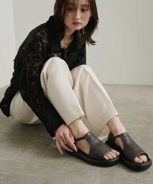 Bulue.(ブルー)の「【履き口仕様リニューアル(6月以降お届け分より)】アンクルストラップサンダル(サンダル・レディース・ブラウン/ブラック・36/37/38/39)」の22枚目の写真