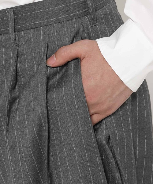 ajouter flow（アジューテフロー）の「【ajouter flow】wide stripe slacks（スラックス・メンズ・グレー/ブラック・LARGE/MEDIUM）」の19枚目の写真