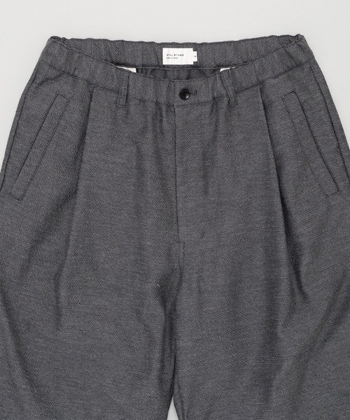 STILL BY HAND(スティルバイハンド)の「【STILL BY HAND】PT06261 / Mixed colour 1 pleat pants(スラックス・メンズ・ブラック/ブラウン/グレー・46/48)」の5枚目の写真