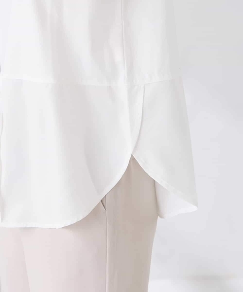 a.v.v（アーヴェヴェ）の「シャツヘムタンクトップ（Tシャツ/カットソー・レディース・ダークインディゴブルー/ホワイト/アイボリー・40/38）」の5枚目の写真
