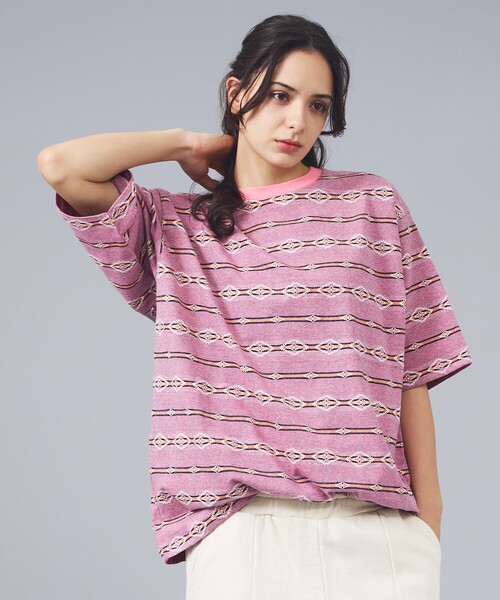 PENDLETON(ペンドルトン)の「【PENDLETON/ペンドルトン】Jacquard Tee / ジャガード 総柄 ボーダーTシャツ / ユニセックス(Tシャツ/カットソー・メンズ・ピンク系その他/ブルー系その他/ホワイト系その他・L/M)」の3枚目の写真