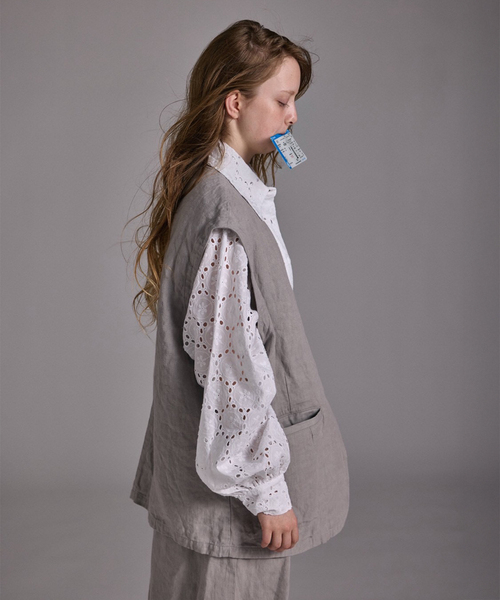 JOURNAL STANDARD LUXE（ジャーナルスタンダード　ラックス）の「リネンヘリンボン ベスト（その他アウター・レディース・グレー/ブラウン・FREE）」の10枚目の写真