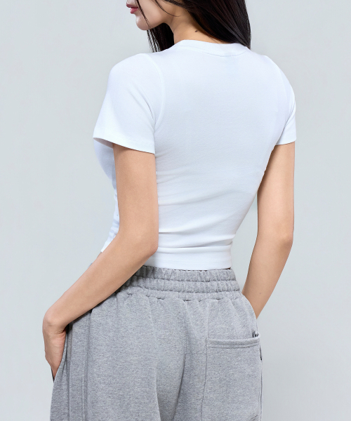 PHYSICAL GARMENTS（フィジカルガーメンツ）の「P5077 モーダルスパン ベーシック スリムフィット 半袖 [2COLOR]（Tシャツ/カットソー・レディース・ブラック/ホワイト・SMALL/MEDIUM/LARGE）」の8枚目の写真