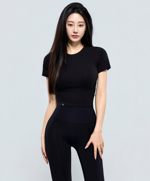 PHYSICAL GARMENTS（フィジカルガーメンツ）の「P5077 モーダルスパン ベーシック スリムフィット 半袖 [2COLOR]（Tシャツ/カットソー・レディース・ブラック/ホワイト・SMALL/MEDIUM/LARGE）」の22枚目の写真