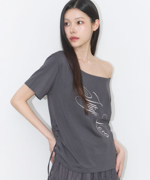 ILLIGO(イリゴ)の「リボンストリングオフショルダーTシャツチャコール(Tシャツ/カットソー・レディース・その他・OS)」の2枚目の写真