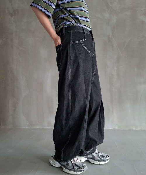 WESTBOY(ウエストボーイ)の「Y2K タック切り替え ワイドデニムパンツ WO26S11PT01(デニムパンツ・メンズ・ブラック・L/XL/M)」の8枚目の写真