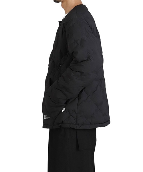 CMF OUTDOOR GARMENT（シーエムエフアウトドアガーメント）の「CMF OUTDOOR GARMENT / シーエムエフ アウトドア ガーメント：CMF WOVEN DOWN CREW：CMF2502-J05C[AST]（ダウンジャケット/コート・メンズ・ブラック/グレー・L）」の12枚目の写真