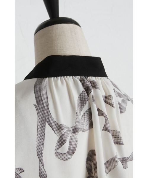tocco closet(トッコ クローゼット)の「【ZOZO限定】リボンプリント配色フリルボウタイブラウス(シャツ/ブラウス・レディース・ブラック/オフホワイト・M)」の7枚目の写真