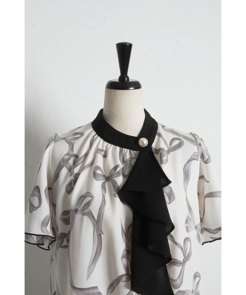 tocco closet(トッコ クローゼット)の「【ZOZO限定】リボンプリント配色フリルボウタイブラウス(シャツ/ブラウス・レディース・ブラック/オフホワイト・M)」の6枚目の写真