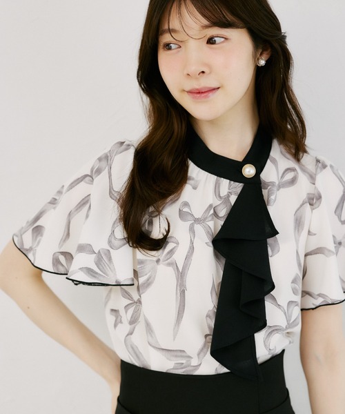 tocco closet(トッコ クローゼット)の「【ZOZO限定】リボンプリント配色フリルボウタイブラウス(シャツ/ブラウス・レディース・ブラック/オフホワイト・M)」の18枚目の写真