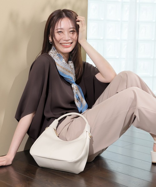GLACIER lusso(グラシアルッソ)の「【美冷・接触冷感】ポンチョ風ブラウス(シャツ/ブラウス・レディース・ブラウン/ブルーグリーン/ネイビー/ベージュ・S/L/LL/M)」の21枚目の写真