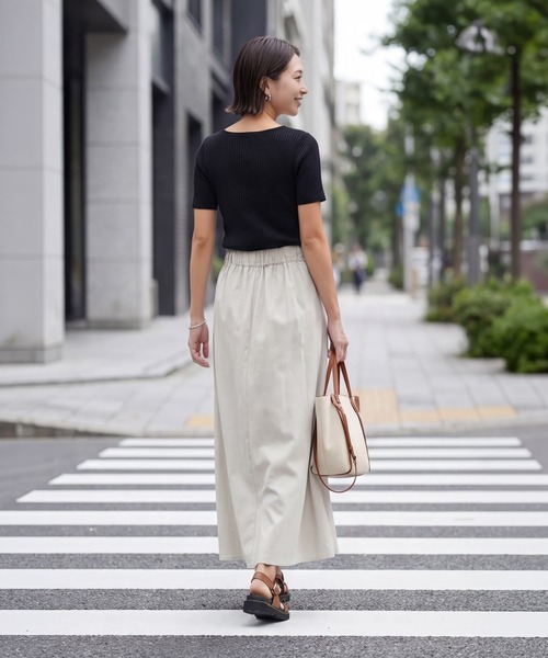STYLE DELI(スタイルデリ)の「半袖ボートネックリブトップス(Tシャツ/カットソー・レディース・レッド/ホワイト/ライラック/ブラック・M)」の17枚目の写真