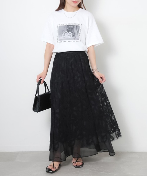 Riberry(リベリー)の「シアーフラワーモチーフ刺繍フレアスカート(スカート・レディース・アイボリー/ブラック/ブラウン・FREE)」の9枚目の写真