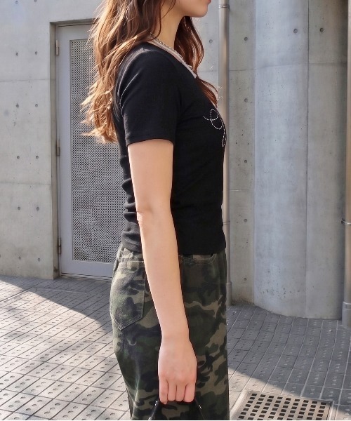 FUN(ファン)の「ラインストーンレイヤードプルオーバー(Tシャツ/カットソー・レディース・チャコールグレー/オフホワイト/ブラック・FREE)」の4枚目の写真