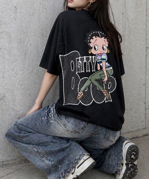 GLAMOROUS JANE(グラマラスジェーン)の「BETTY BOOPドット柄バックプリントTシャツ(Tシャツ/カットソー・レディース・ブラック/オフホワイト/チャコールグレー・FREE)」の3枚目の写真