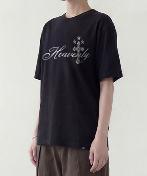 SAINTPAIN（セイントペイン）の「【UNISEX】SAINTPAIN／HEAVENLYクロスT（Tシャツ/カットソー・レディース・ブラック/ホワイト・MEDIUM）」の4枚目の写真